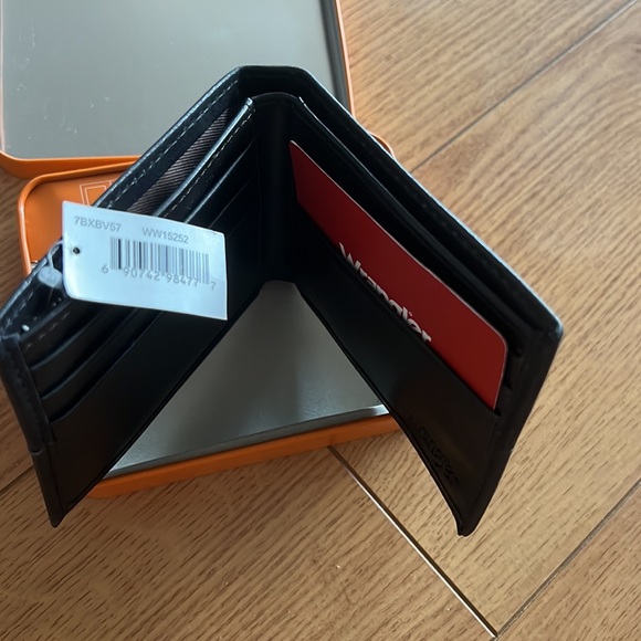 Brand New mens wallet - Picture 3 of 4